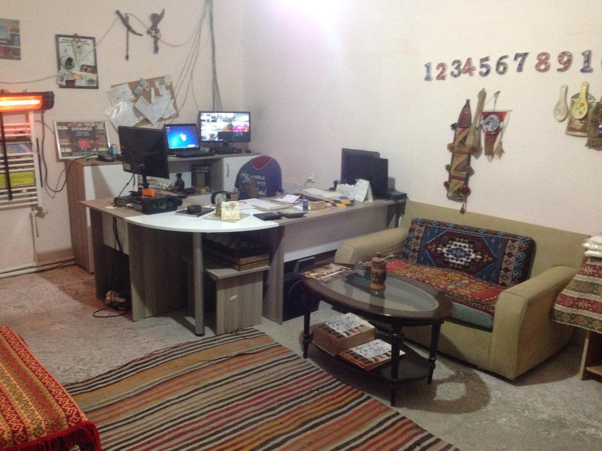 أوروغوبْ Crazy Horse Pension المظهر الخارجي الصورة